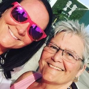 Meet your Posher, Denise